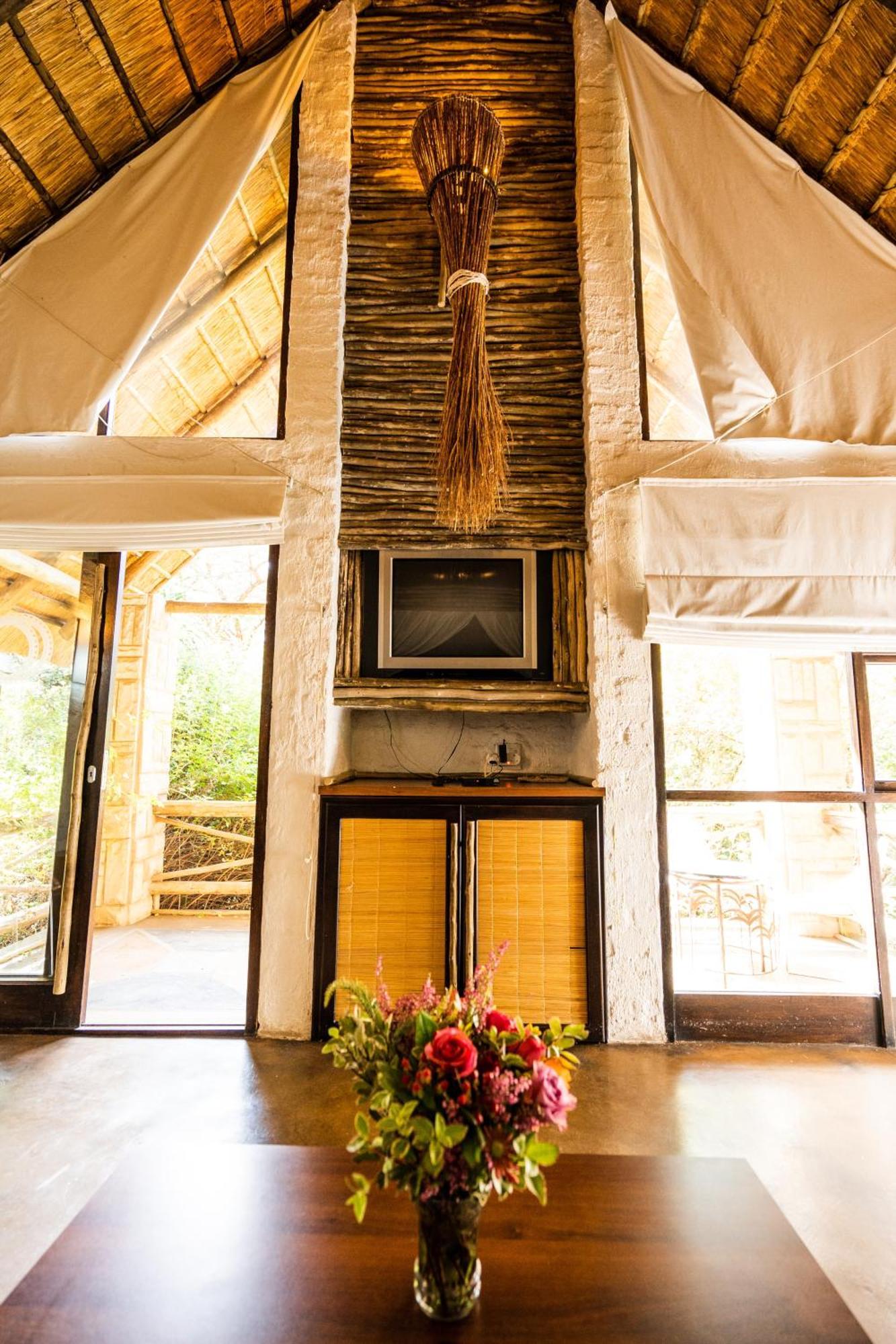 Hakunamatata Lodge & Health Spa/ Wedding & Conference Venue Muldersdrift Dış mekan fotoğraf